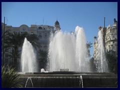 Plaza del Ayuntamiento - Fountain in the North part